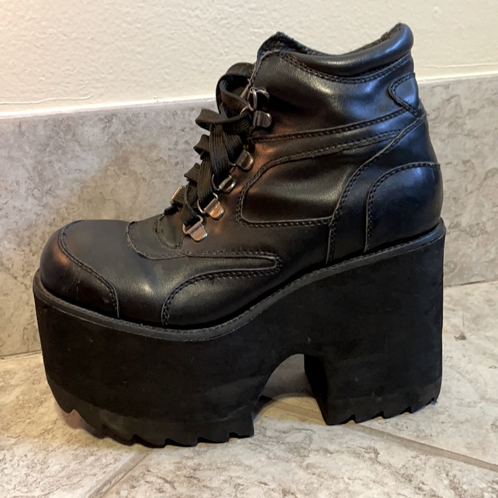 Current mood moto platforms